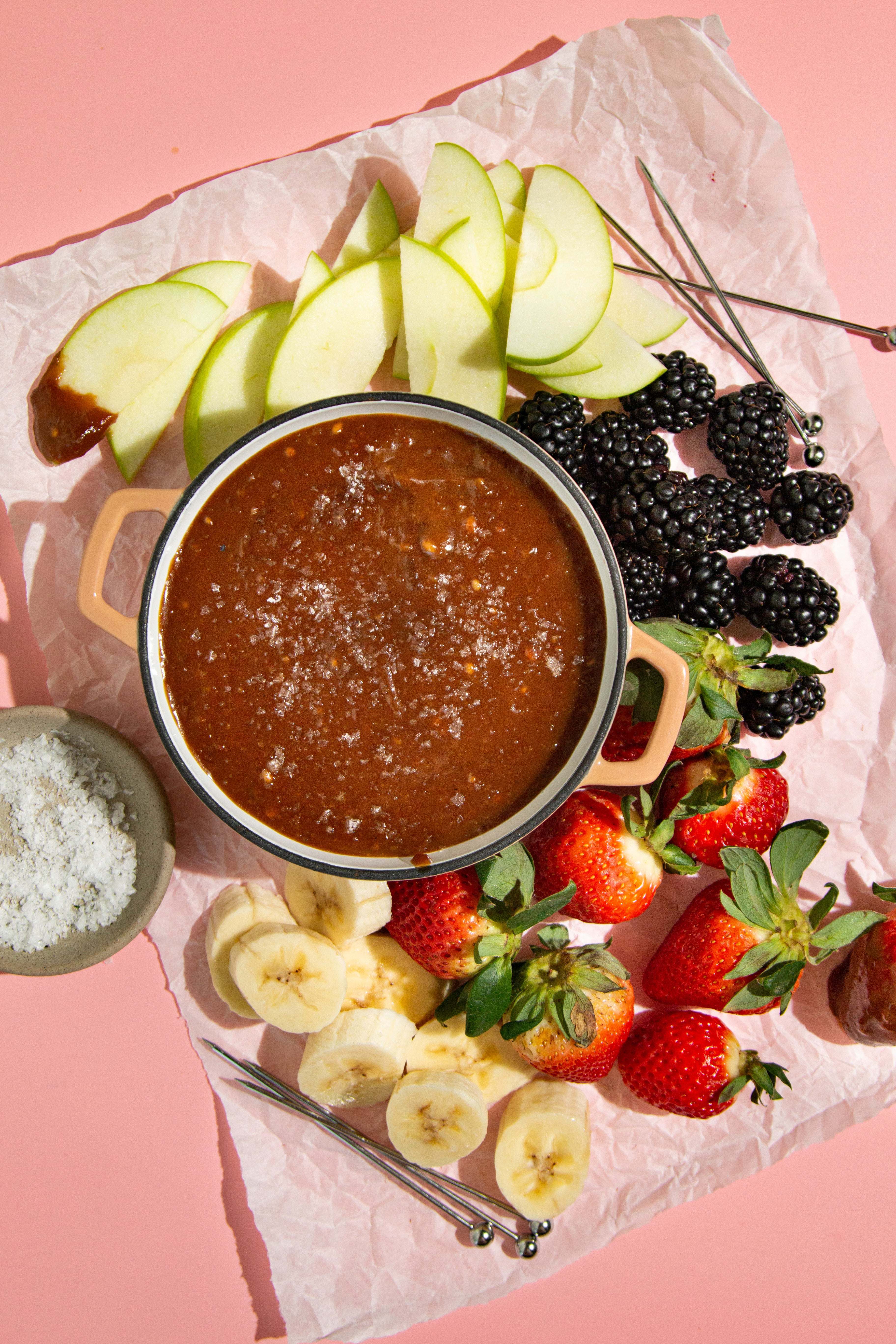 Vegan Peanut Butter Caramel Fondue – MUMGRY